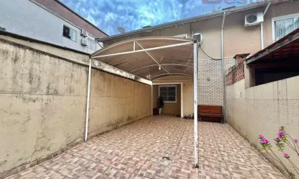 Casa com 2 quartos à venda no Forquilhas, São José 