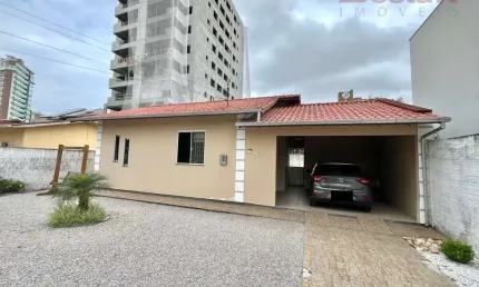 Casa com 2 quartos à venda no Centro, Biguaçu 