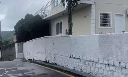 Casa com 4 quartos à venda na Serraria, São José 