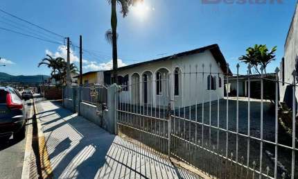 Casa com 3 quartos à venda em Rio Caveiras, Biguaçu 