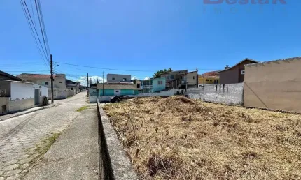 Terreno à venda no Ipiranga, São José 