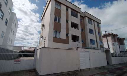 Apartamento com 2 quartos para alugar em Rio Caveiras, Biguaçu 