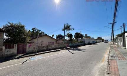 Terreno à venda no Barreiros, São José 