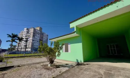 Casa com 2 quartos à venda em Rio Caveiras, Biguaçu 