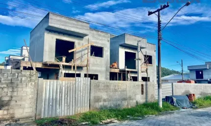 Casa com 3 quartos à venda em Rio Caveiras, Biguaçu 