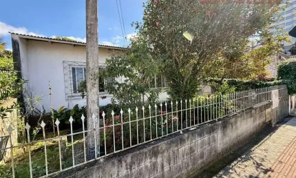 Casa com 4 quartos à venda no Barreiros, São José 