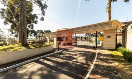 CASA EM CONDOMÍNIO NO ORLEANS 500M² PRIV. 4 SUITES R$4.970.000,00