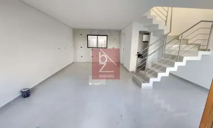 Sobrado no santa cãndida novo 92m²priv. 2 vagas quintal r$530.000,00
