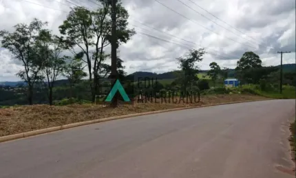 Terrenos / lotes de 1000 m2 em otima localização próximo a  rod. fernão dias,bairro belvedere,  atibaia