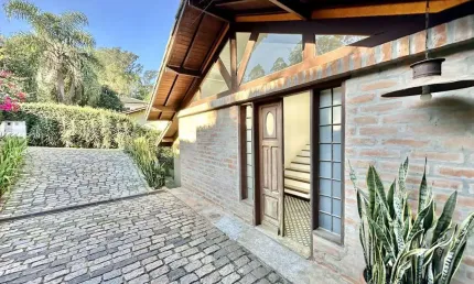Imóvel a VENDA no Cond. Chácara dos Lagos - CHARMOSA! 3d/1ste, gourmet, spa, sauna, LINDA VISTA!