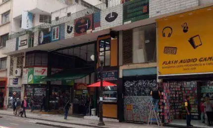 Vendo /alugo salas comerciais na república, em são paulo! bons preços! venda financiada e garantia de loicação facilitada!