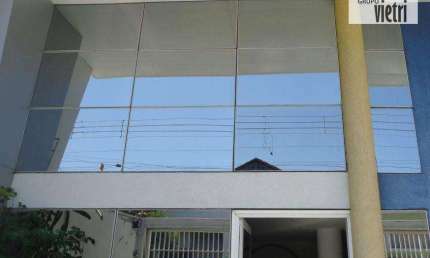 Predio a 500 mts da marginal e com infraestrutura para empresa de medio e grande porte.