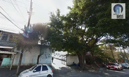 Terreno comercial  de 1.250 m2 (25x50m2). Murado e asfaltado, utilizado como estacionamento.  Grande oportunidade para investimento. Próximo á: Centra