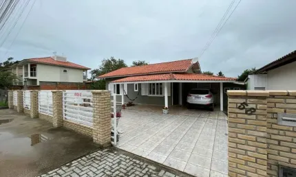 Casa à venda no São João do Rio Vermelho, Florianópolis 