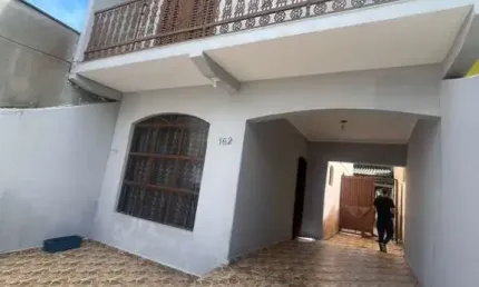 Casa para Venda em Sorocaba, Jardim Botucatu, 3 dormitórios, 1 suíte, 3 banheiros, 2 vagas