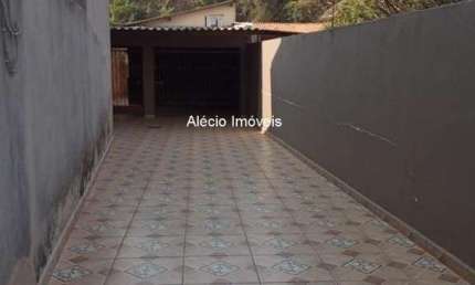 Casa com 2 dormitórios para alugar, 101 m² por R$ 1.950,00 - Engordadouro - Jundiaí/SP