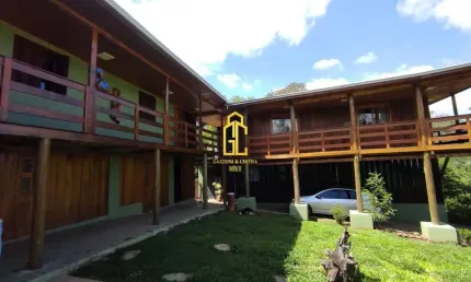 Chácara / sítio com 4 quartos à venda no Galópolis, Caxias do Sul 