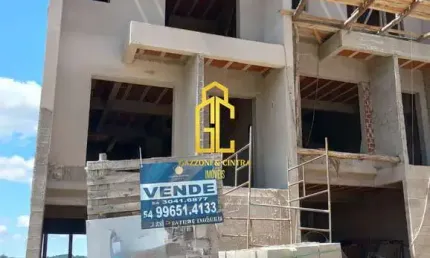 Sobrado à venda no bairro Nossa Senhora das Graças - Caxias do Sul/RS