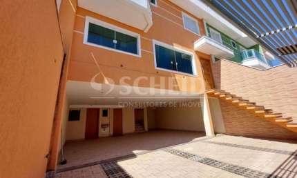 Sobrado à venda no Jardim Aeroporto, 170 m2, 3 Dorms, 4 Banheiros e terraço.