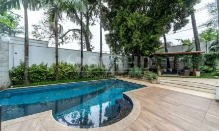 Casa a venda em Condomínio Alto da Boa Vista à Venda, 588 m²
