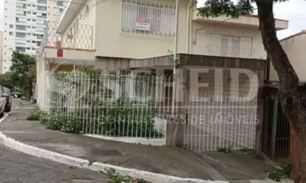 Sobrado à venda com 03 quartos e 02 vagas no Jardim Aeroporto