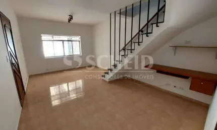 Otimo sobrado com 2 dormitorios ,2 vagas , quintal ,churrasqueira , edícula ,rua sem saida .