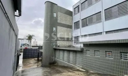 EXCELENTE PREDIO DISTRUIDO EM 4 ANDARES COM VÃO LIVRE