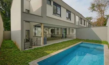 Casa à venda em Condomínio, no Alto da Boa Vista com 4 quartos todos suítes