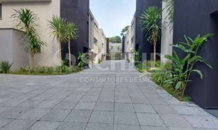 Casa em Condomínio à venda no Alto da Boa Vista com piscina próximo Escola Waldorf Rudolf Steiner