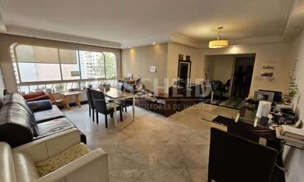 Apartamento no Brooklin com 3 quartos sendo 2 suítes e 2 vagas de garagem.