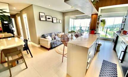 Apartamento Mobiliado à Venda na Chácara Santo Antônio. 81m², 3 Dormitórios.