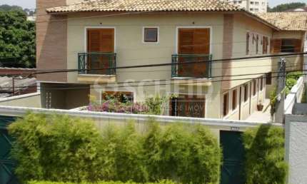 Casa a venda com 4 dormitórios e 3 vagas a venda no Cursino.