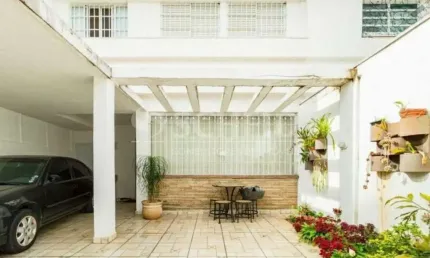 Brooklin sobrado com 160 mts 3 dormitórios e 2 vagas