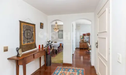 Aconchegante apartamento de 175 m² com 3 Dormitórios e ampla sala de estar