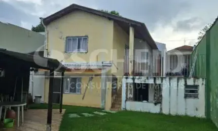 Casa térrea com 3 quartos à venda próximo a Avenida Rio Bonito!