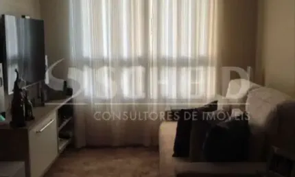 Lindo apartamento reformado com armários embutidos, semi mobiliado com fogão, camas, maquina de lava