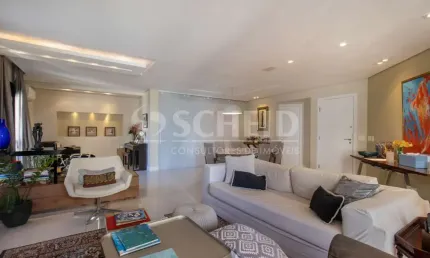 Apartamento no Campo Belo com 2 suítes e 3 vagas de garagem.