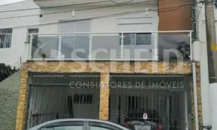 Casa para locação com 234m², 2 suítes no Campo Grande.