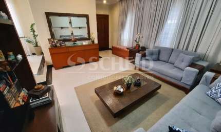 Casa térrea no Jardim Sabará com 3 quartos, 1 suíte e jardim de inverno