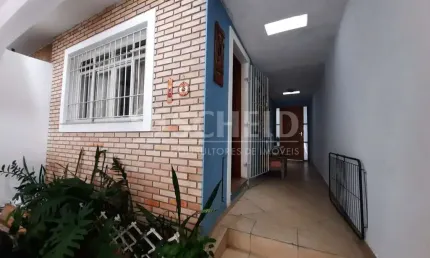 Sobrado com 3 quartos e 1 suíte no Campo Grande, 2 vagas de garagem