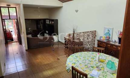 Casa a venda, 3 dormitórios, 1 suíte e 3 vagas no Jardim Consorcio