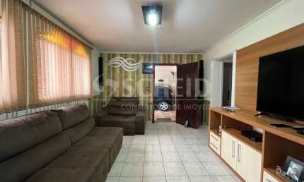 Casa a venda com 3 quartos na Chácara Santo Antônio!