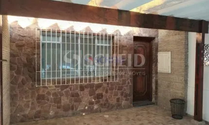 Sobrado com 2 Quartos e 2 banheiros à Venda, 117 m² por R$ 660.000