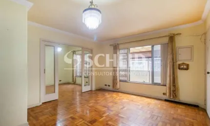 Casa Sobrado no Brooklin com 3 quartos sendo 1 suíte e 3 vagas de garagem!