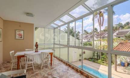 Casa a venda no Alto da boa vista com 5 quartos suites e 4 vagas de garagem.