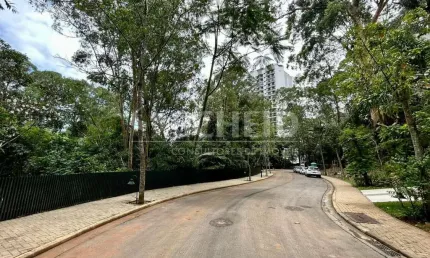 Terreno com 870m2 à venda em condomínio de luxo no Alto da Boa Vista