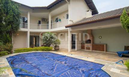 Casa a venda no Alto da Boa Vista com 4 suítes e piscina