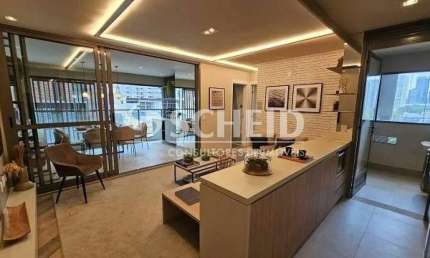 Apartamento à Venda no Brooklin - 74m²  2 Suítes - 2 Vagas.