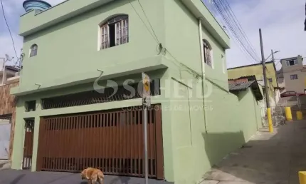 Casa à venda de 160m² com 02 vagas na Cidade Ademar