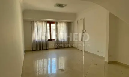 Lindo Sobrado com 2 suítes, 2 salas, cozinha com copa e 2 vagas de garagem no Brooklin